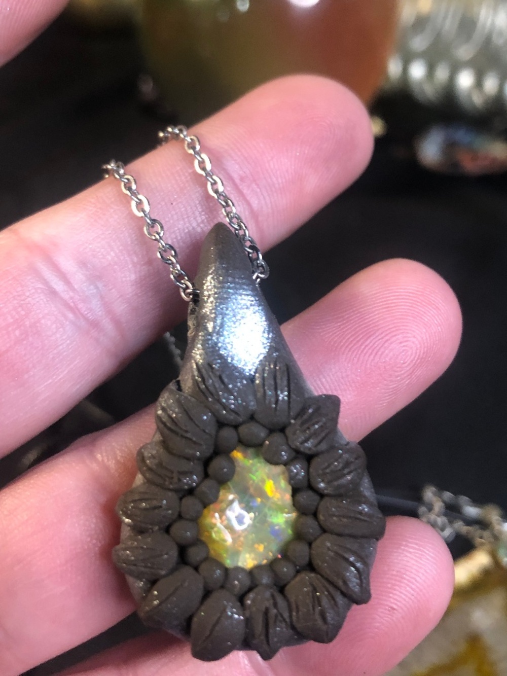 OPAL NECKLACE  YELLOW BOULDER Rare